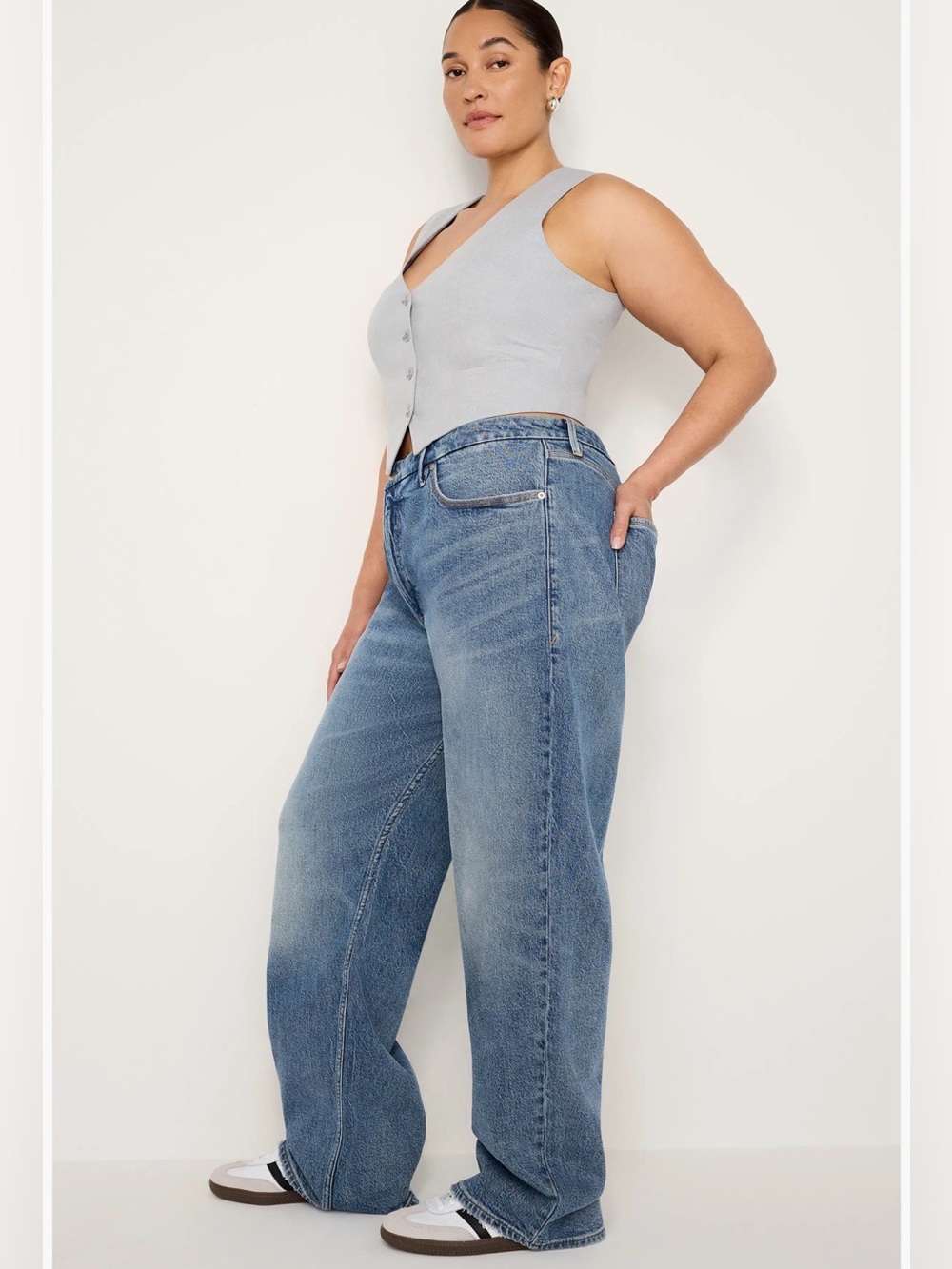 NWT Good American good 90s midrise baggy 32 inch inseam size 24.